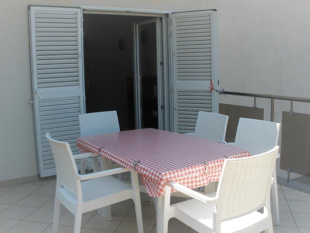 נובליה Apartman Nikodem מראה חיצוני תמונה
